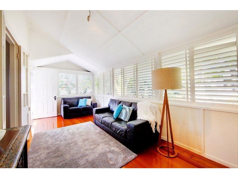 16 Burton Street, Mysterton QLD 4812