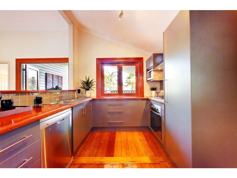 16 Burton Street, Mysterton QLD 4812