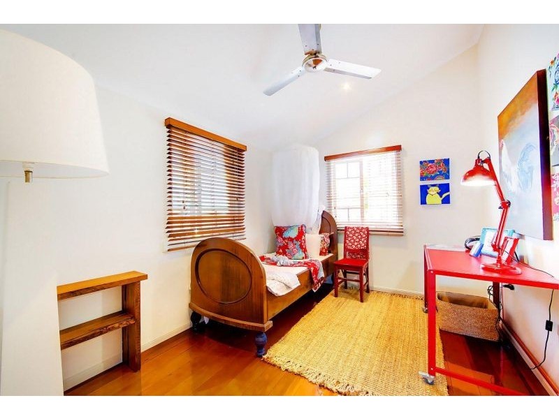 16 Burton Street, Mysterton QLD 4812