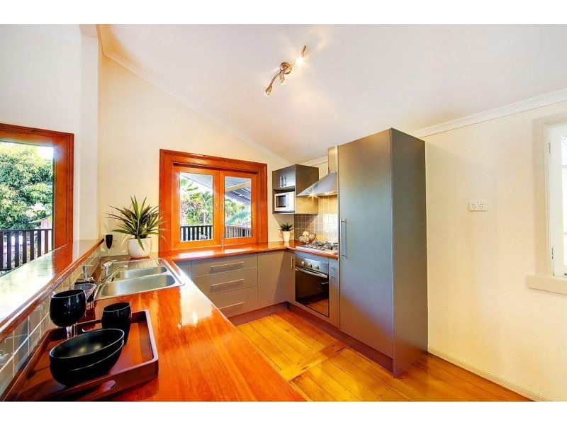 16 Burton Street, Mysterton QLD 4812