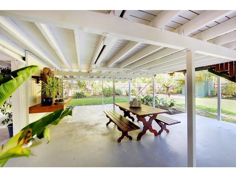 16 Burton Street, Mysterton QLD 4812