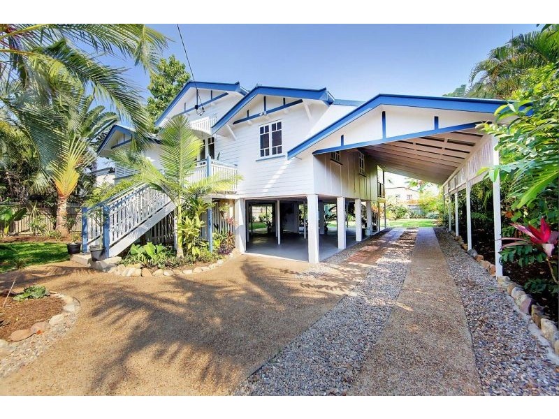 16 Burton Street, Mysterton QLD 4812