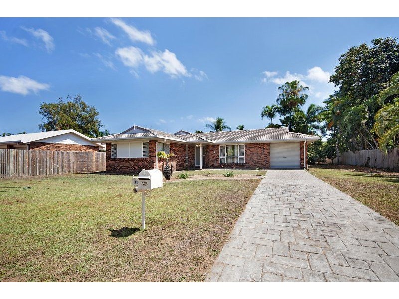 18 Hillgrove Court, Bushland Beach QLD 4818