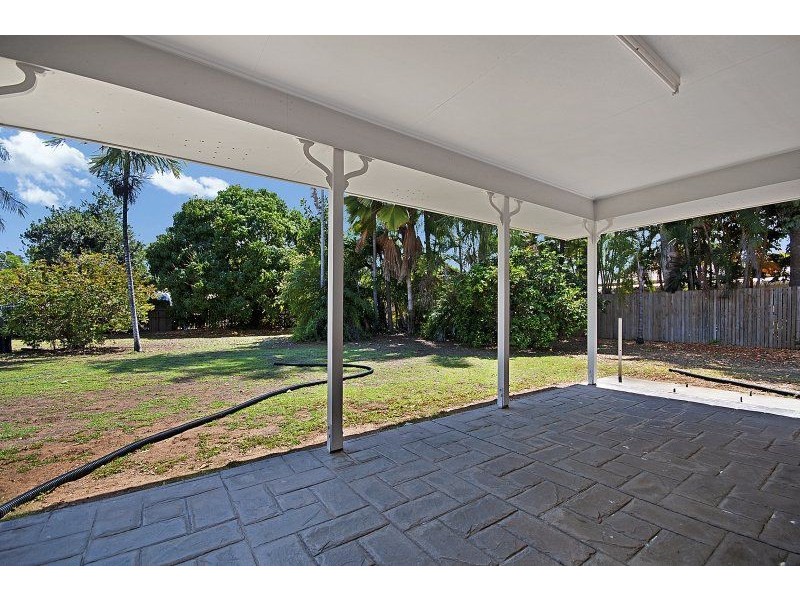 18 Hillgrove Court, Bushland Beach QLD 4818