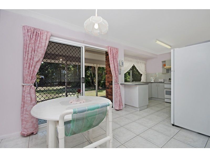 18 Hillgrove Court, Bushland Beach QLD 4818