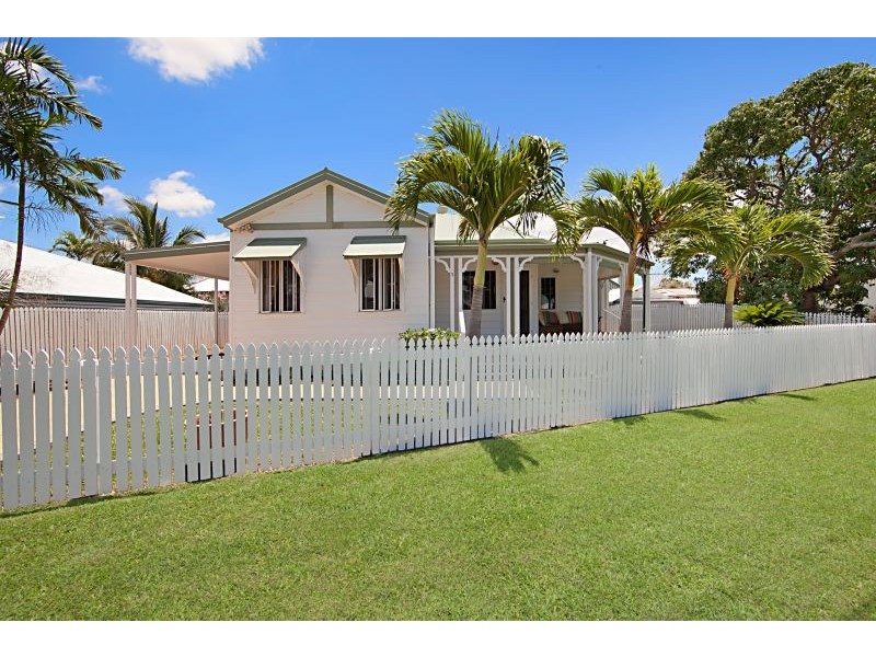 1 Hindley Street, Currajong QLD 4812