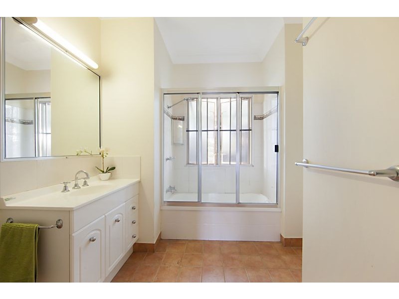 1 Hindley Street, Currajong QLD 4812