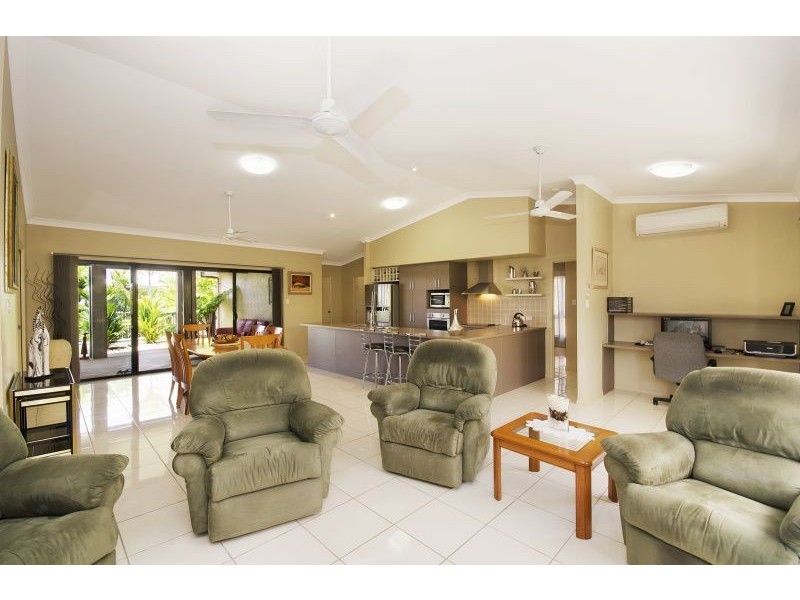 62 Daintree Drive, Bushland Beach QLD 4818