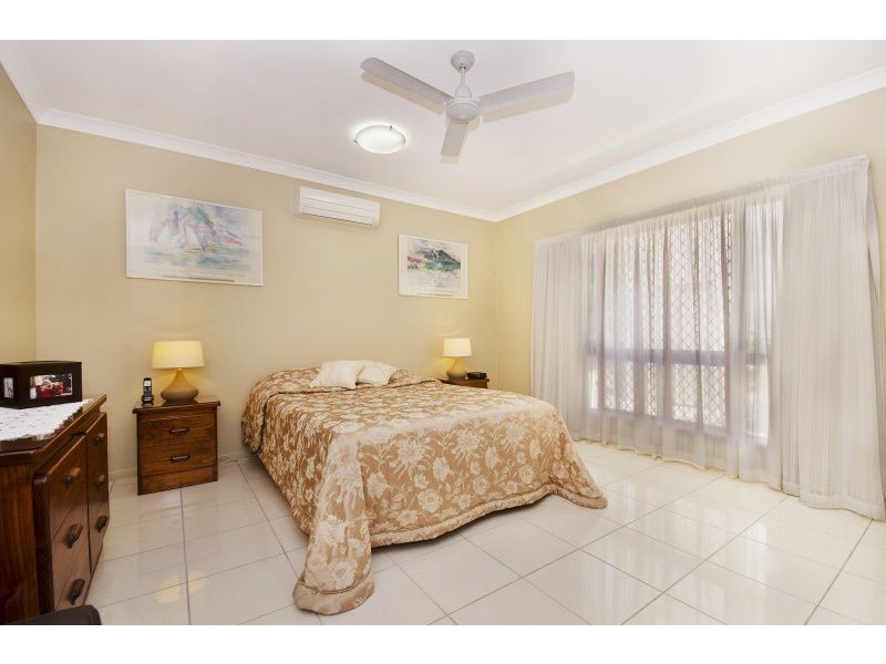 62 Daintree Drive, Bushland Beach QLD 4818