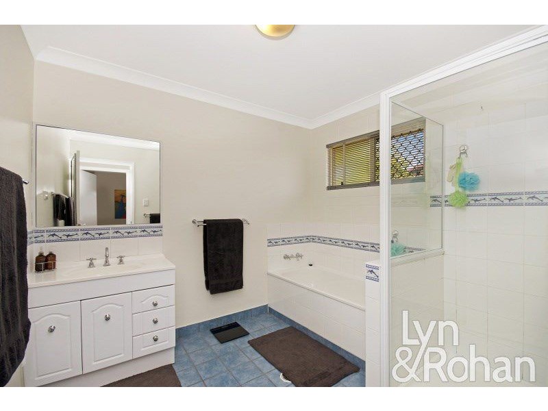 11 Black Braes Court, Mount Louisa QLD 4814