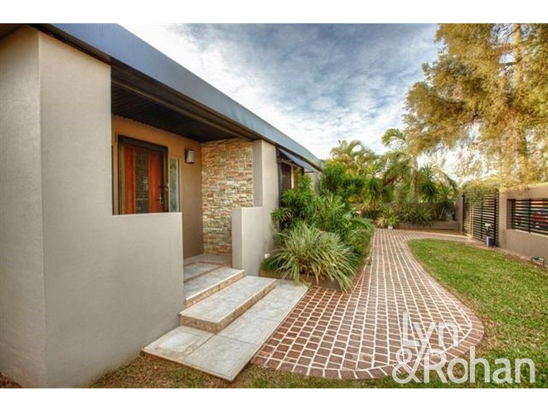 33 Louise Street, Cranbrook QLD 4814