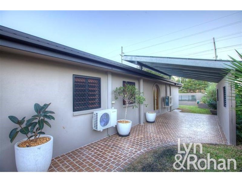 33 Louise Street, Cranbrook QLD 4814