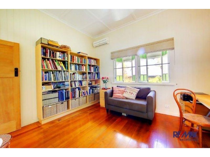 15 Chapman Street, Mysterton QLD 4812