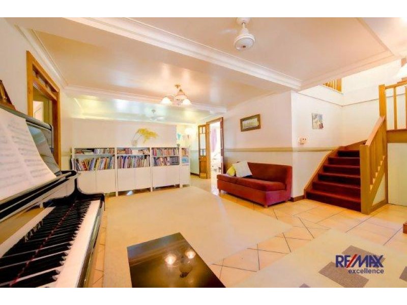 15 Chapman Street, Mysterton QLD 4812