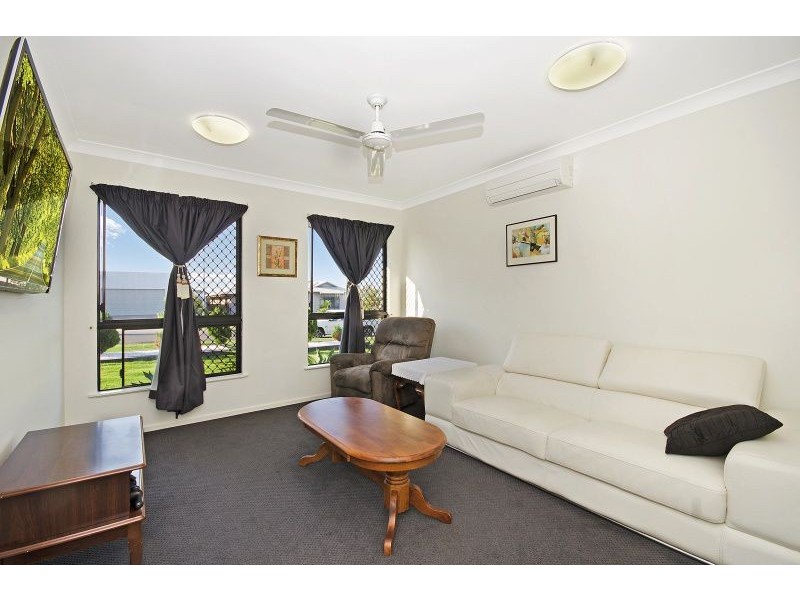 48 Bilbao Place, Bushland Beach QLD 4818