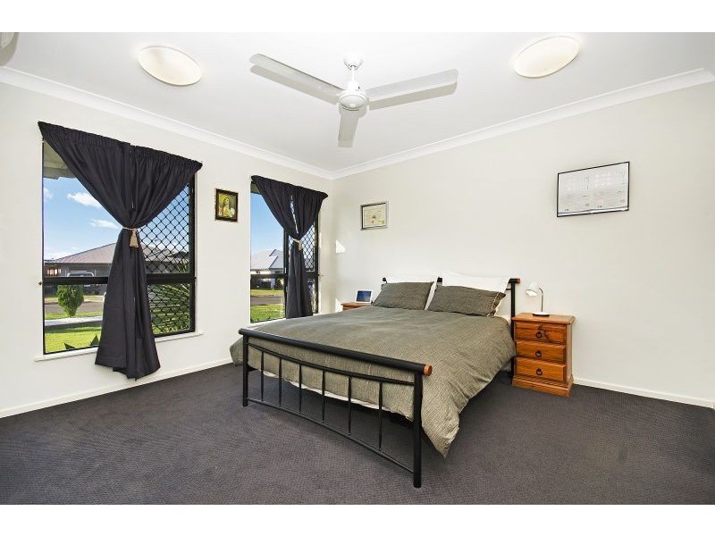 48 Bilbao Place, Bushland Beach QLD 4818