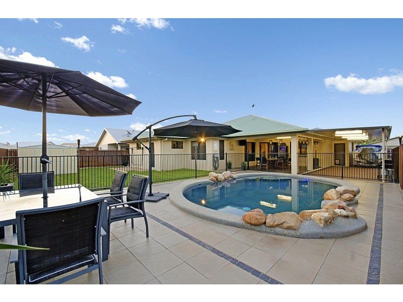23 Eungella Court, Bushland Beach QLD 4818