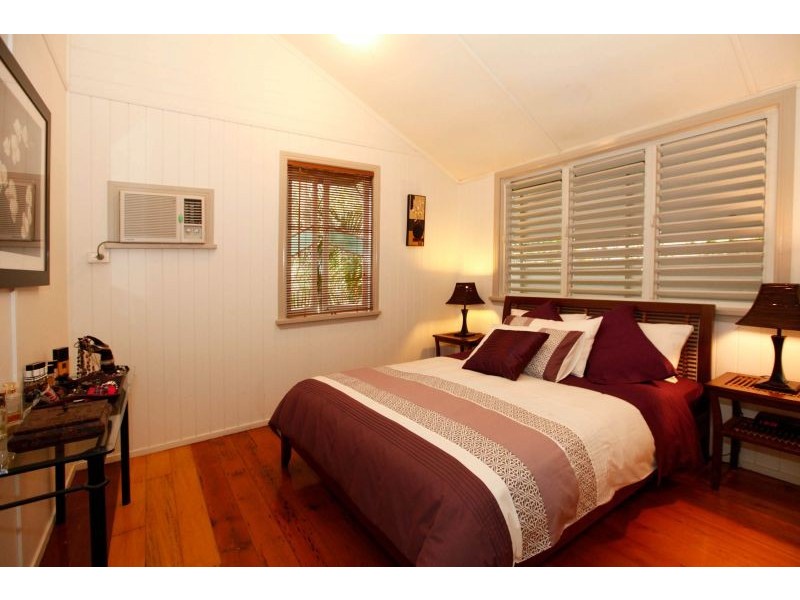 27 Tenth Avenue, Railway Estate QLD 4810