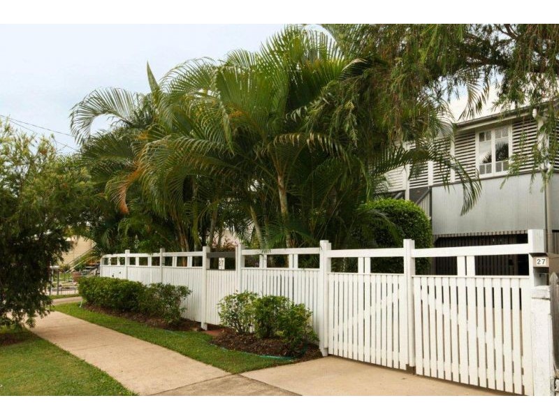 27 Tenth Avenue, Railway Estate QLD 4810