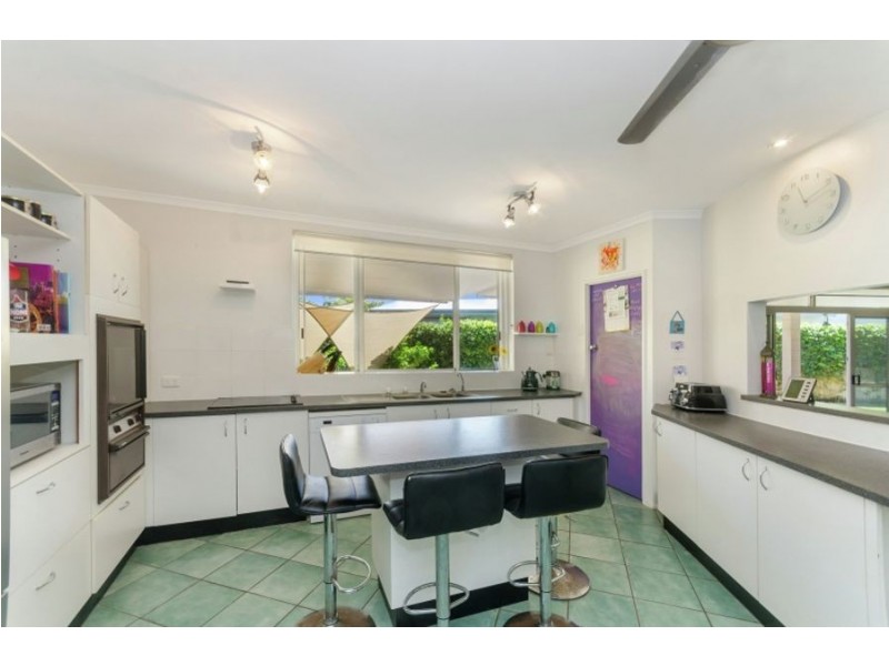 8 Havana Street, Rowes Bay QLD 4810