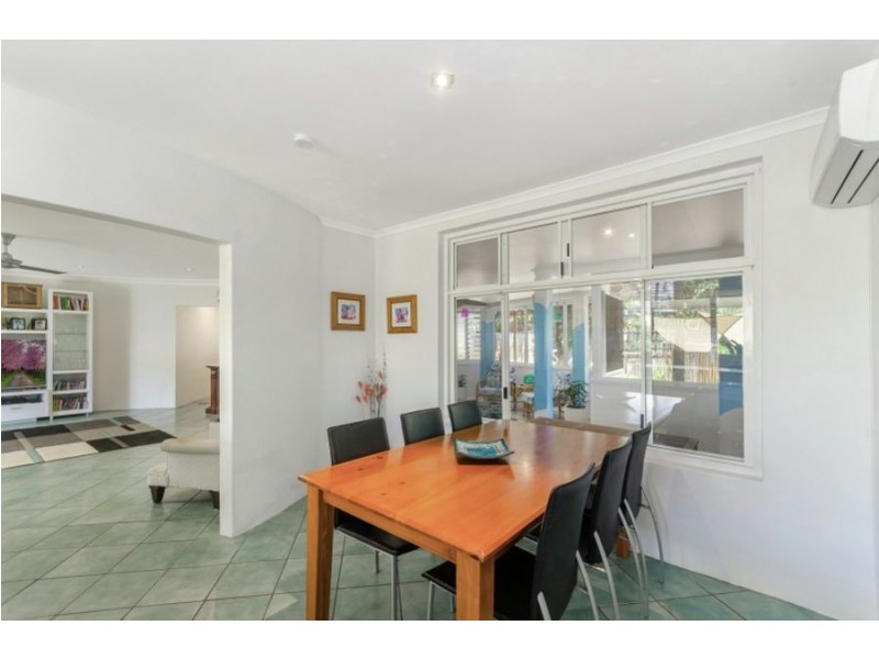 8 Havana Street, Rowes Bay QLD 4810