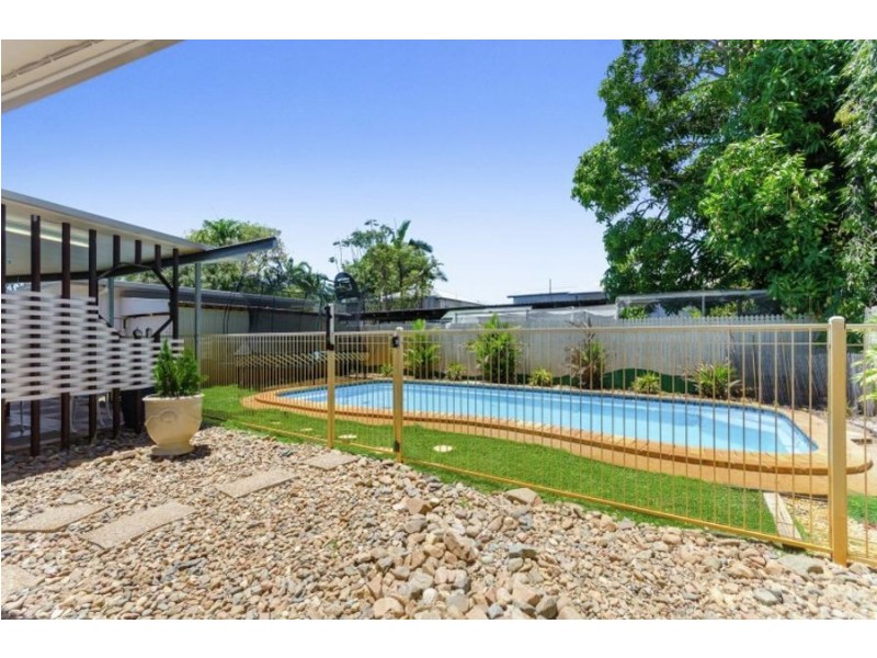 8 Havana Street, Rowes Bay QLD 4810