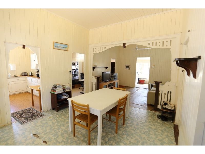 17-19 Echlin Street, West End QLD 4810