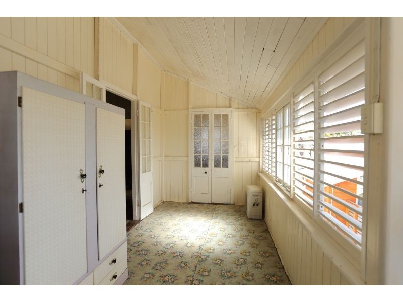 17-19 Echlin Street, West End QLD 4810