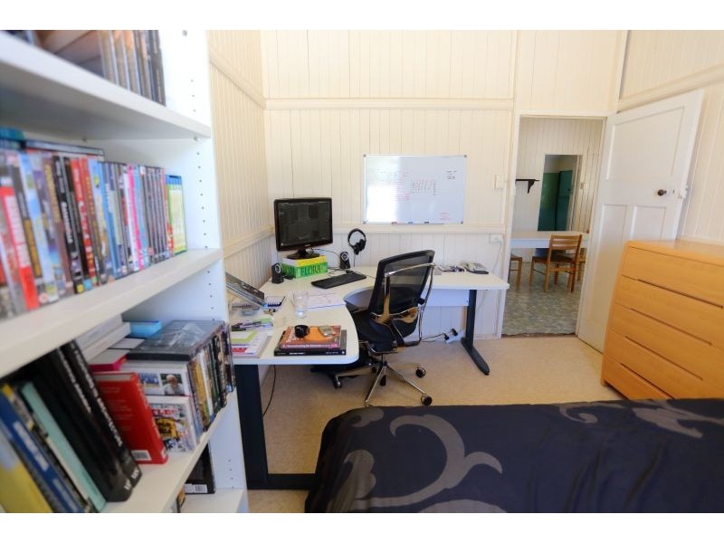 17-19 Echlin Street, West End QLD 4810