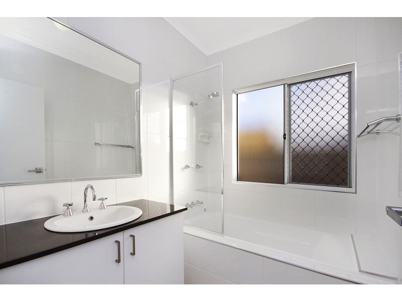 14 Hinton Court, Deeragun QLD 4818