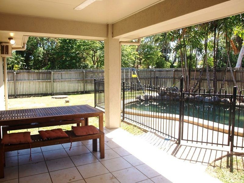 53 Greentree Circuit, Bushland Beach QLD 4818