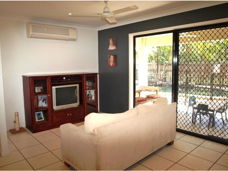 53 Greentree Circuit, Bushland Beach QLD 4818