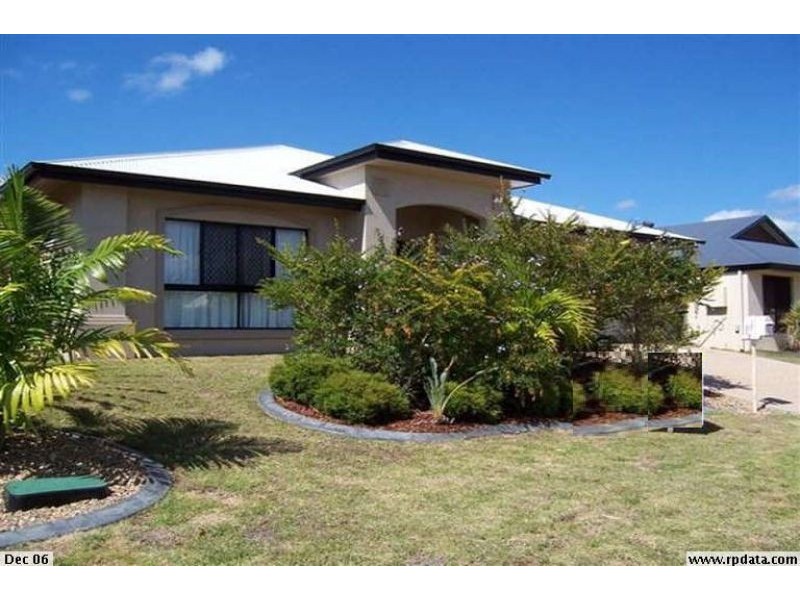 17 Estuary Pde, Douglas QLD 4814