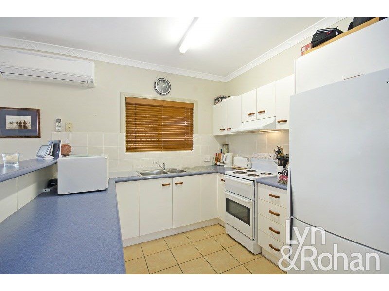 6 Goldenwood Mews, Kirwan QLD 4817