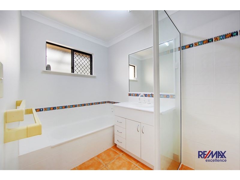 15 Riley Circuit, Kirwan QLD 4817