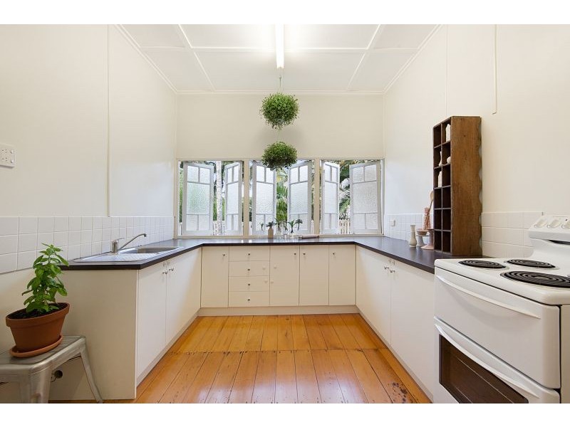 14 Nelson Street, South Townsville QLD 4810