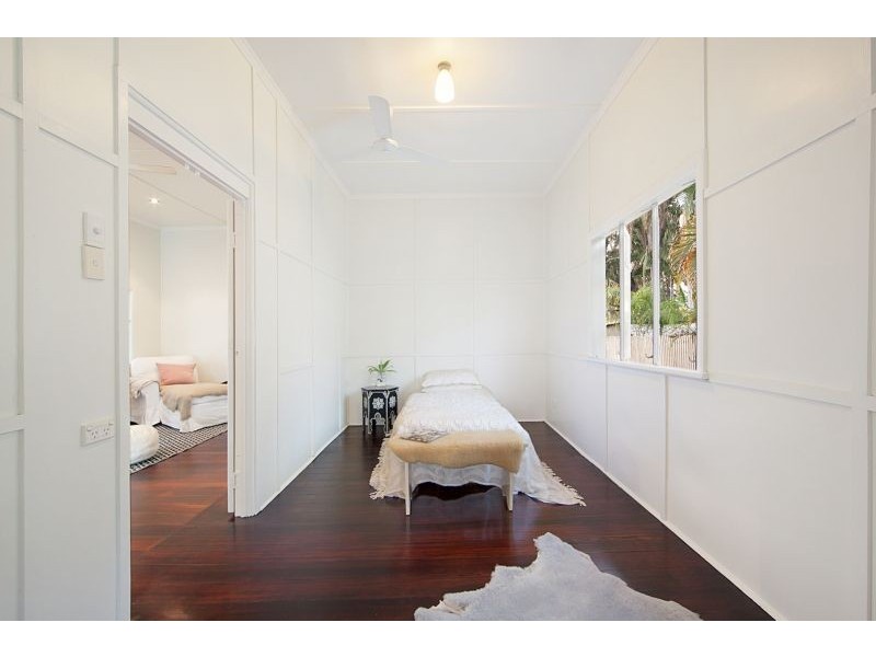 14 Nelson Street, South Townsville QLD 4810