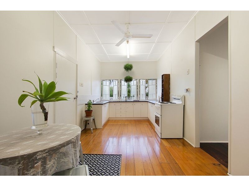 14 Nelson Street, South Townsville QLD 4810