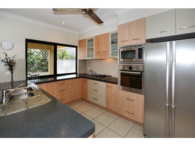 9 Riverwalk Way, Douglas QLD 4814