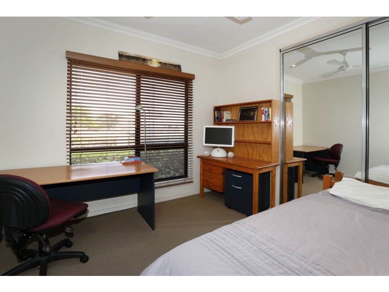 9 Riverwalk Way, Douglas QLD 4814