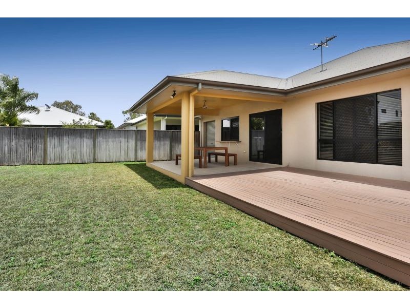 9 Riverwalk Way, Douglas QLD 4814