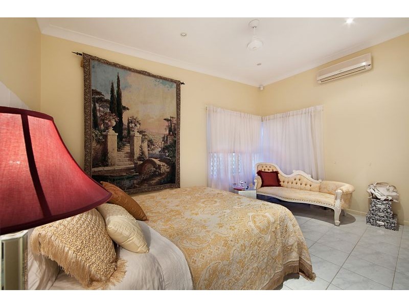 23 McKinley Street, North Ward QLD 4810