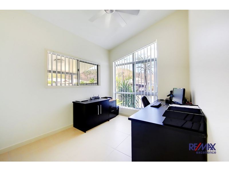 18 Strathburn Street, Mount Louisa QLD 4814