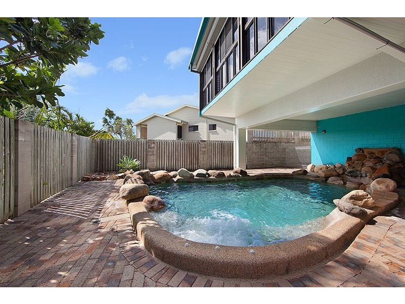 51 St James Drive, Belgian Gardens QLD 4810