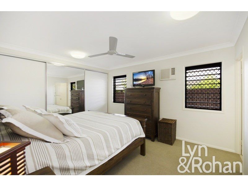 33 Kroymans Drive, Mount Louisa QLD 4814