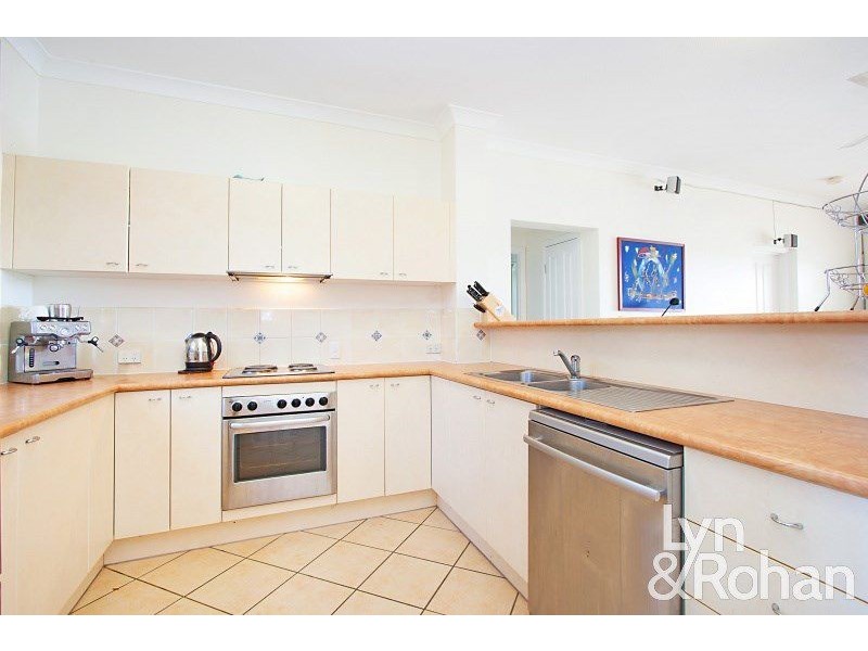 6/24 Martinez Avenue, West End QLD 4810