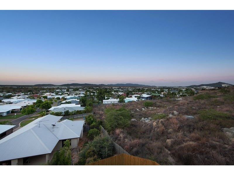 58 St Albans Road, Mount Louisa QLD 4814