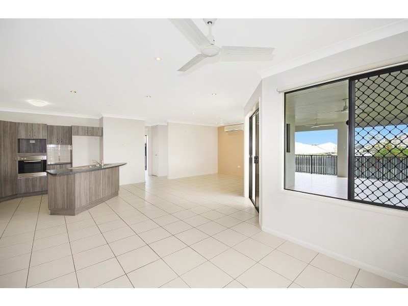 5 Platypus Street, Bushland Beach QLD 4818