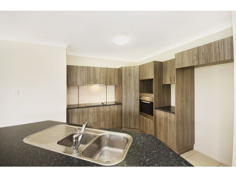 5 Platypus Street, Bushland Beach QLD 4818