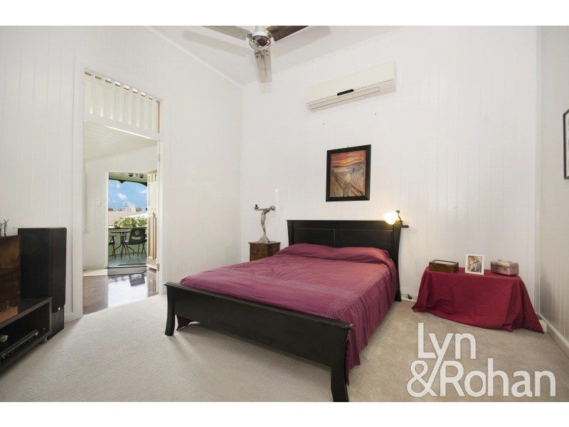 4 Soule Street, Hermit Park QLD 4812